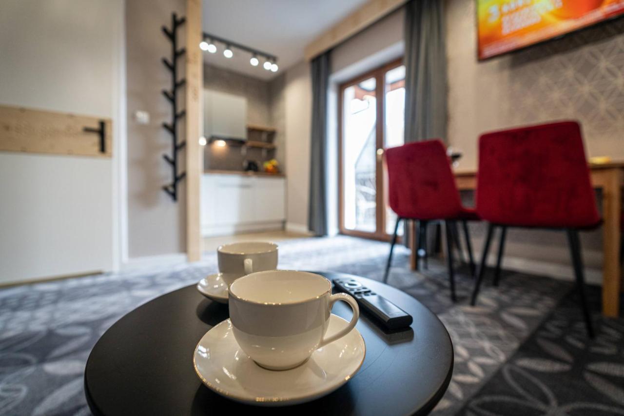 Apartamenty Hyrczyk Зомб Экстерьер фото