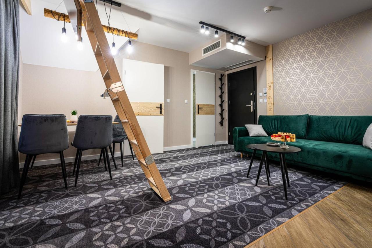 Apartamenty Hyrczyk Зомб Экстерьер фото