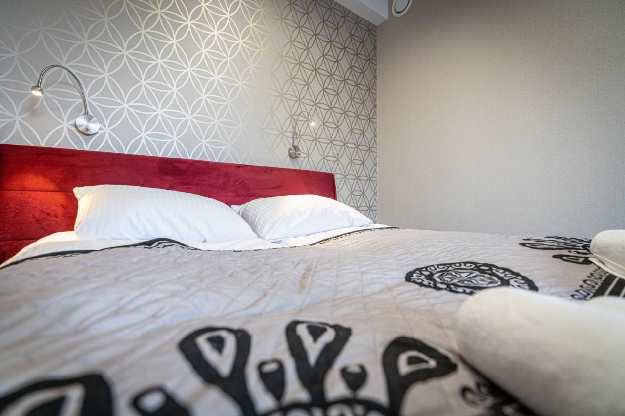 Apartamenty Hyrczyk Зомб Экстерьер фото